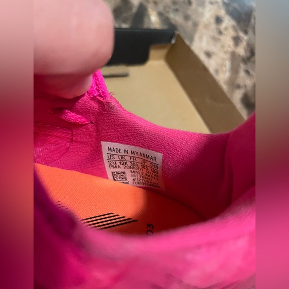 Adidas youth turf shoes - Picture 7 of 9